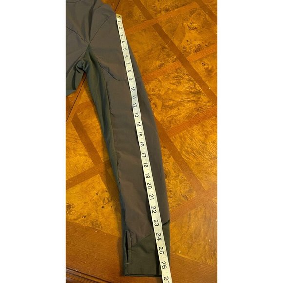 ON CLOUD Women's Running Trail Breaker Jacket Light Weight Pullover Outdoors M - Picture 7 of 9